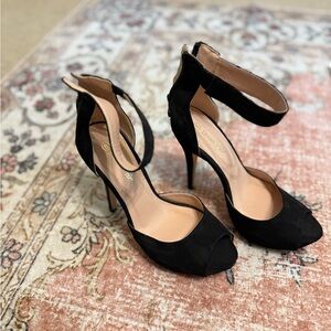 Dream Pairs Black Peep-Toe Heels with Ankle Strap